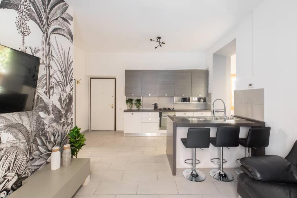 Iflat Monti Elegant With Terrace Apartment Rome