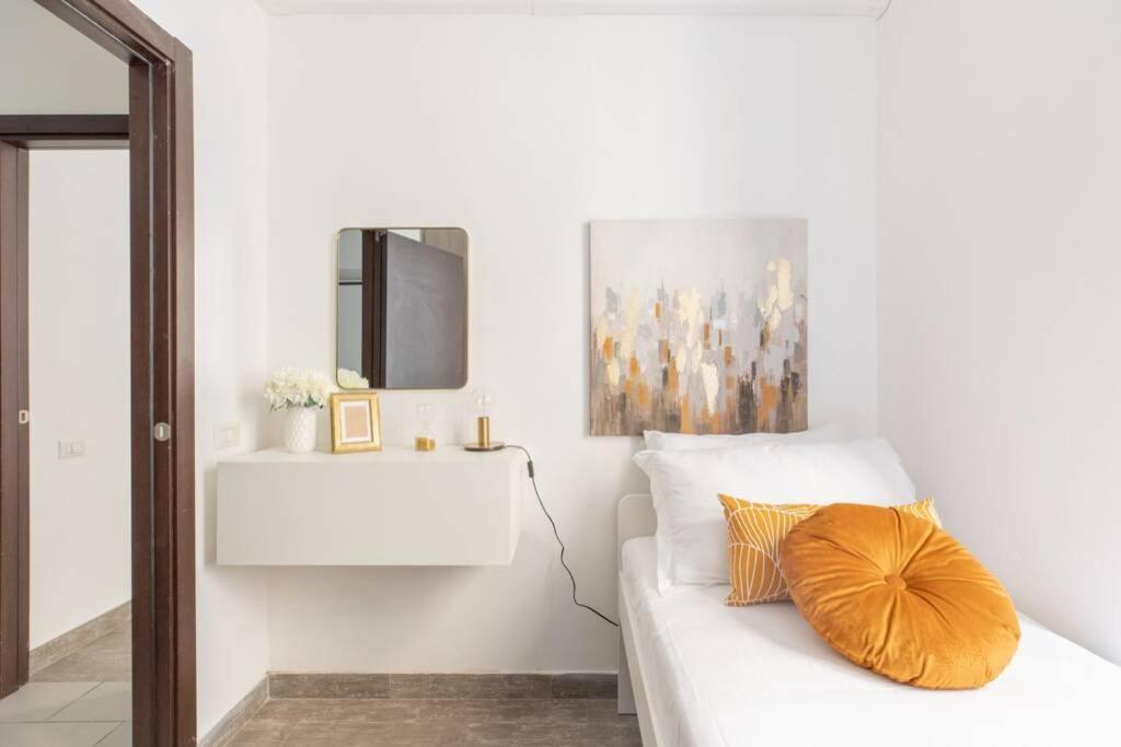 Iflat Monti Elegant With Terrace * Rome